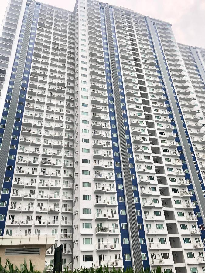 Myrvin At Grass Residences, Qc Манила Экстерьер фото
