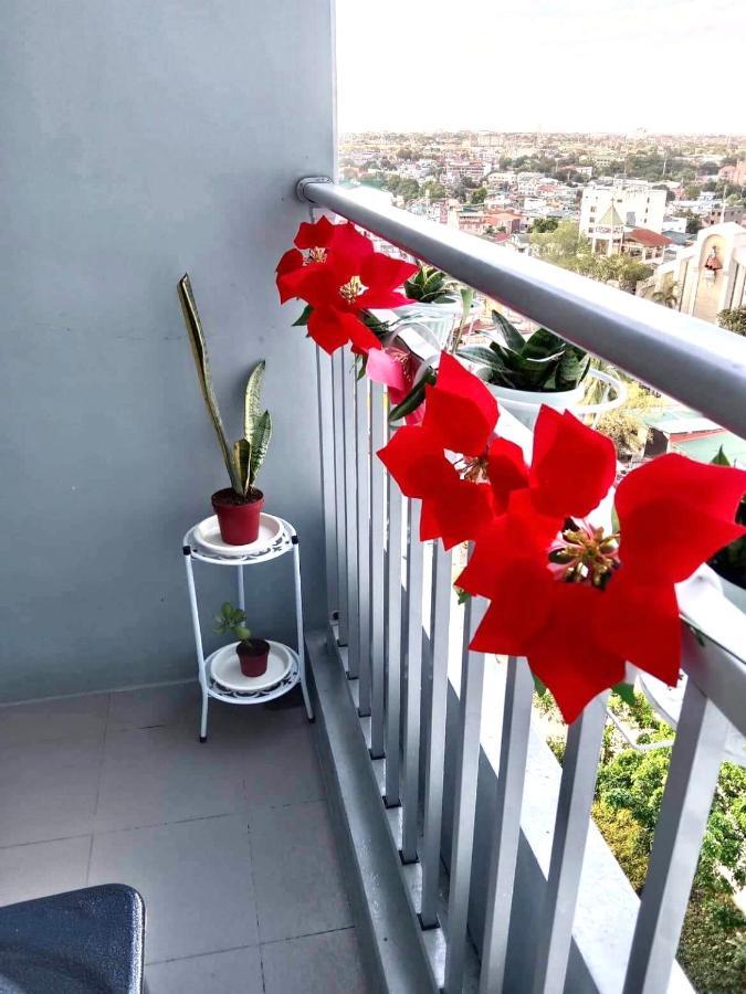 Myrvin At Grass Residences, Qc Манила Экстерьер фото