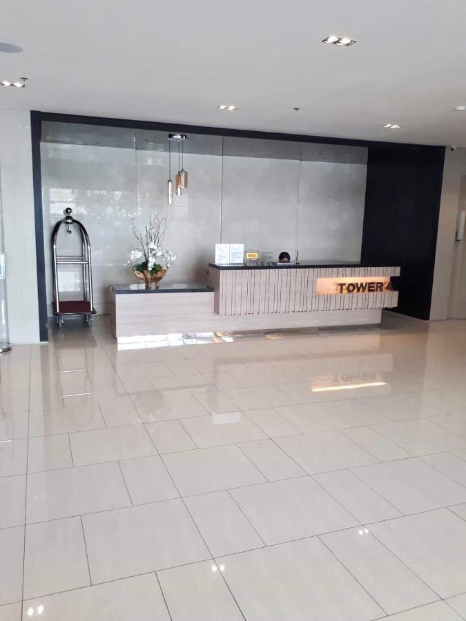 Myrvin At Grass Residences, Qc Манила Экстерьер фото